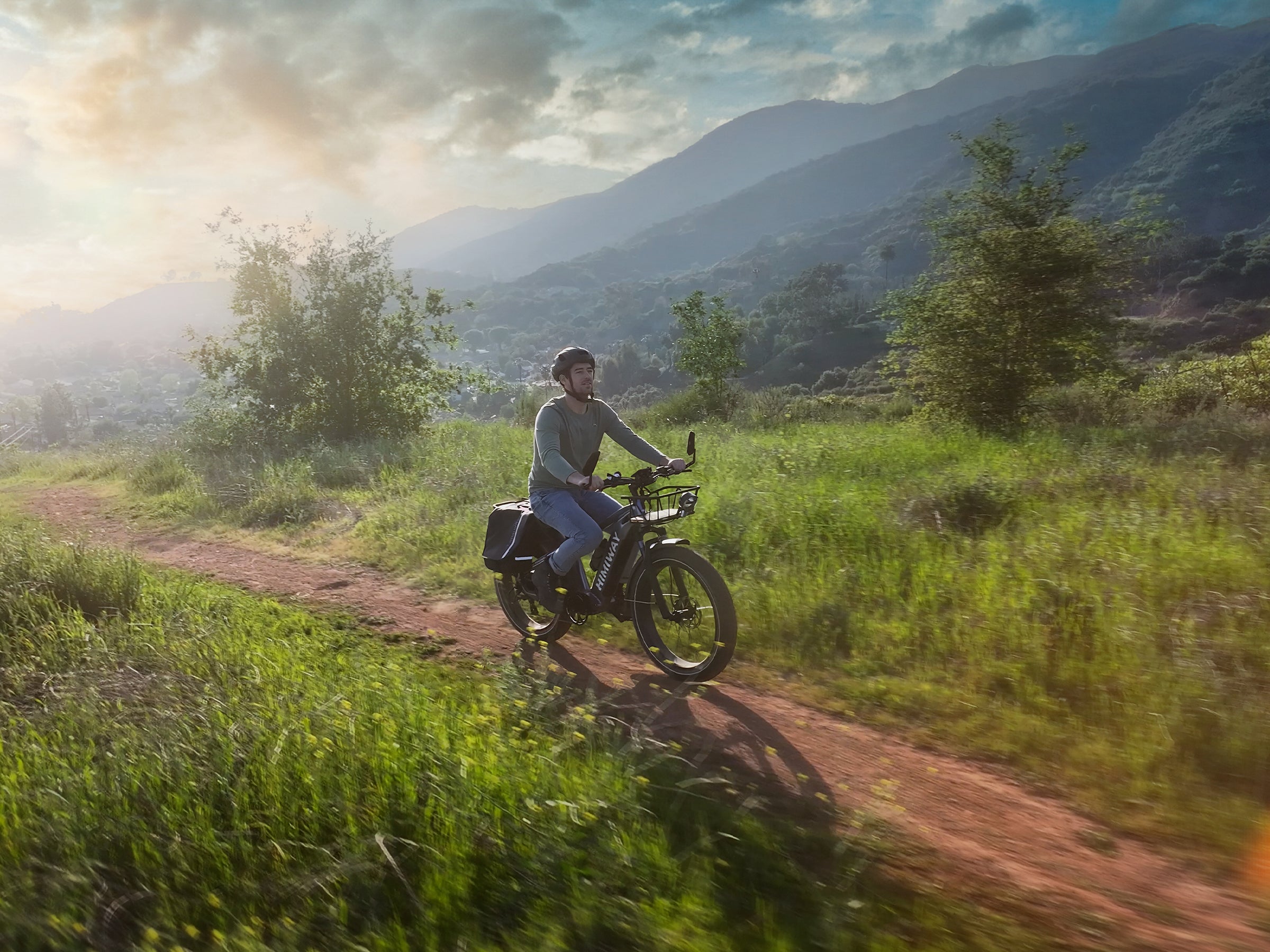 Himiway D5 Zebra all-terrain e-bike – lifestyle