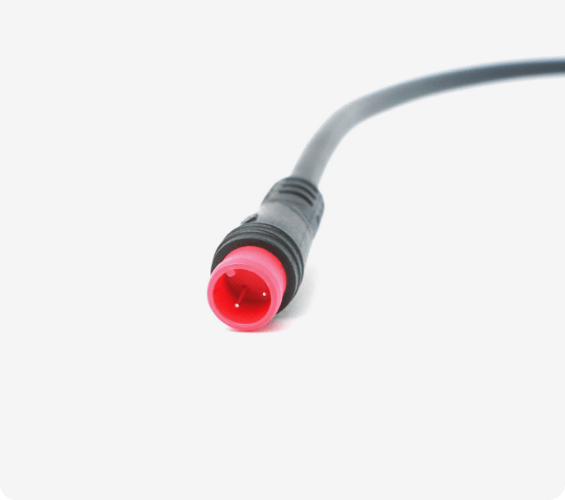 The MG1703 tail light's red cable plug