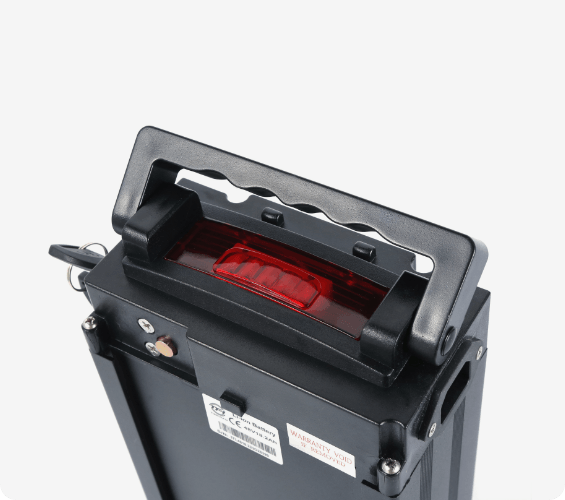 The MG708 battery's carry handle and top