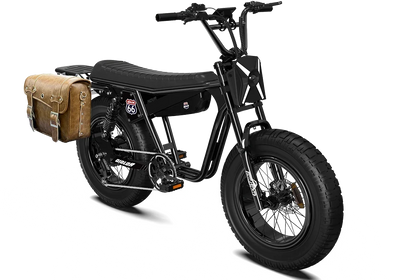 Qiolor NOVA in black with a leather saddlebag fitted beside the bench seat
