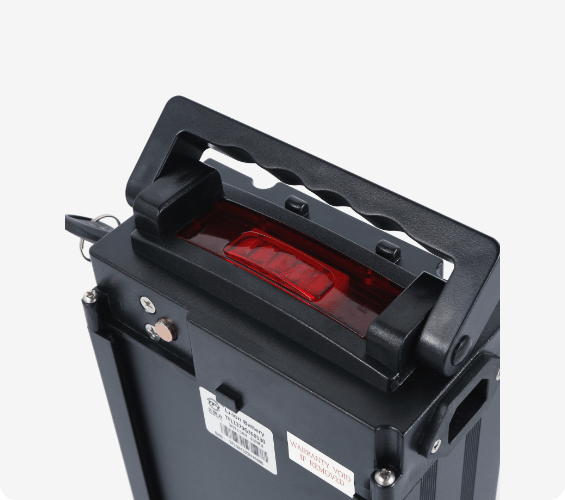 The MG1703 battery's carry handle and top