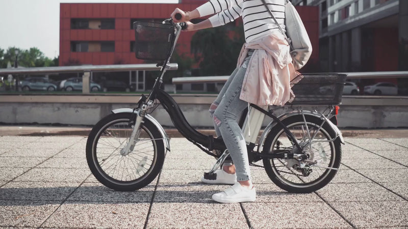 Folding e-bikes